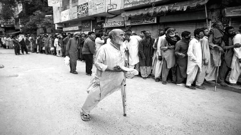 New lockdown will be in Pakistan Coronavirus havoc Covid mortality rate increases | पाकिस्तान में दोबारा लॉकडाउन की तैयारी, स्वास्थ्य विभाग बोला