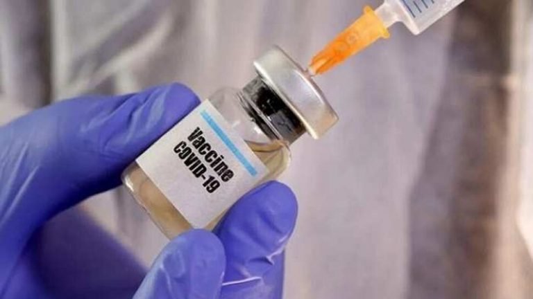1st generation of Covid vaccine likely to be imperfect, says UK Vaccine Taskforce | कोरोना वैक्सीन की पहली पीढ़ी सभी पर नहीं करेगी असर, UK टास्कफोर्स ने जताई चिंता