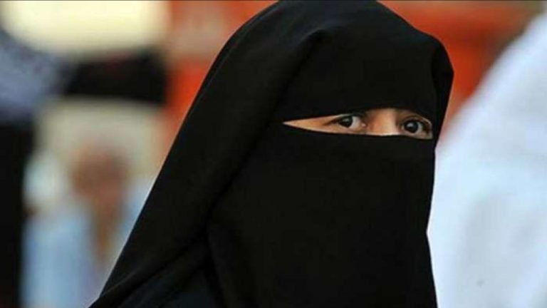 Saudi Arabia: Women lost her child s custody because of complected Saudi laws | सऊदी अरब के कानूनी पेंच में फंसी महिला, बच्चा लौटाने की लगा रही गुहार