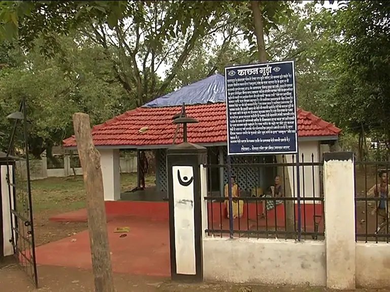 Bastar Dussehra, Bastar Dussehra 2020, Dussehra 2020, Bastar Dussehra photos, Dussehra photos, what is Bastar Dussehra, Bastar Dussehra story, bastar news, chhattisgarhi culture, छत्तीसगढ़ समाचार, बस्तर समाचार, बस्तर दशहरा, बस्तर दशहरा 2002, बस्तर दशहरा फोटो, बस्तर राज परिवार, क्या है बस्तर दशहरा