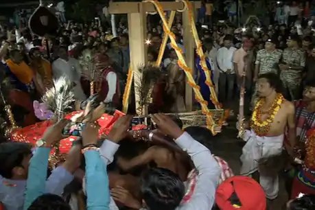 Bastar Dussehra: 75 दिन का ऐतिहासिक पर्व, कांटों के झूले पर झूलेंगी 'देवी', होंगी खास रस्में