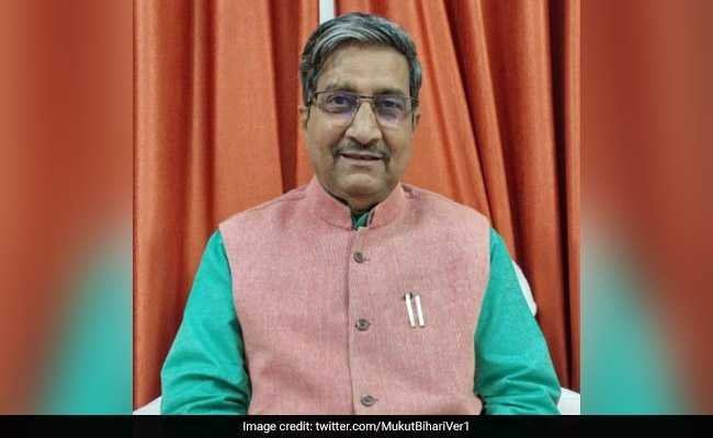 यूपी सरकार के मंत्री ने राज्य में कोरोना वैक्सीन फ्री बांटने का कर दिया ऐलान...