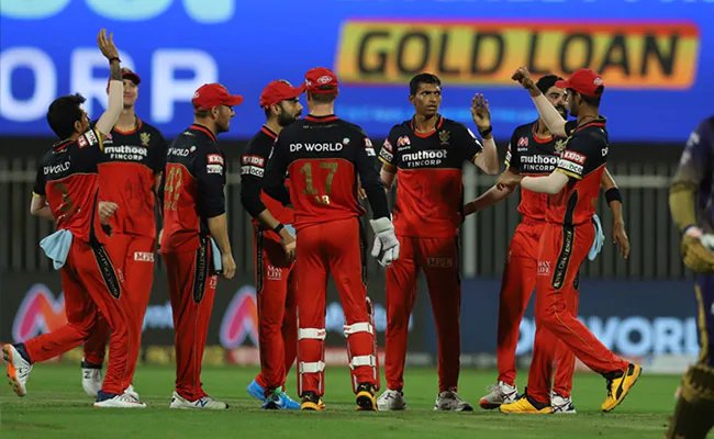 KKR vs RCB, IPL 2020 Score Live Updates : आज जीती तो अंक तालिका में दूसरे स्थान पर पहुंच जाएगी RCB