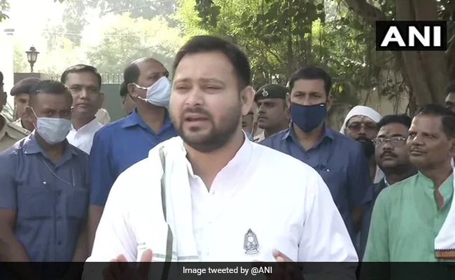 महागठबंधन की सरकार बनी तो शिक्षा पर बजट का 22 प्रतिशत खर्च करेंगे: तेजस्वी यादव