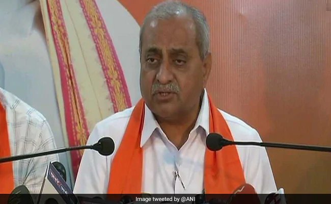 गुजरात के मंत्री ने कहा- महबूबा मुफ्ती को परिवार के साथ पाकिस्तान चले जाना चाहिए