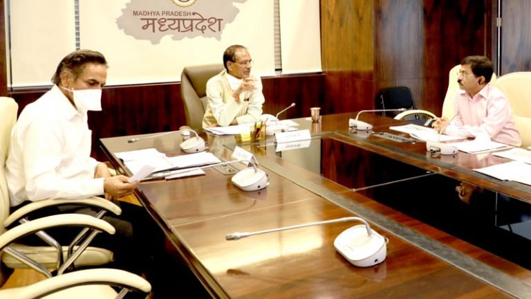 कामधेनु गो-अभ्यारण्य सालारिया को भारत का आदर्श गो-सेवा केन्द्र बनाएं