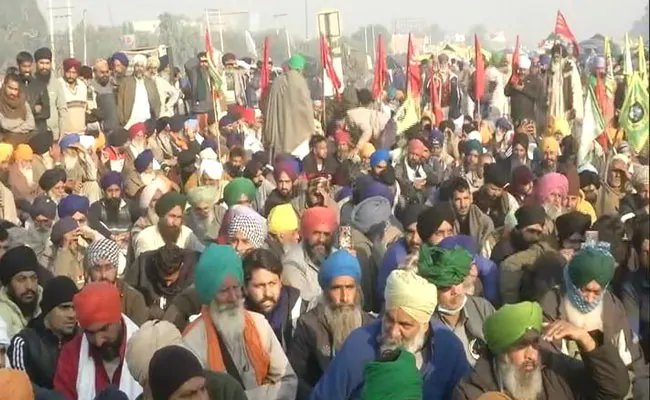 15-20 thousand farmers can reach Delhi to participate in Protest: Sources – आंदोलन में हिस्सा लेने के लिए 15-20 हजार किसान आज पहुंच सकते हैं दिल्ली, अलर्ट पर पुलिस : सूत्र