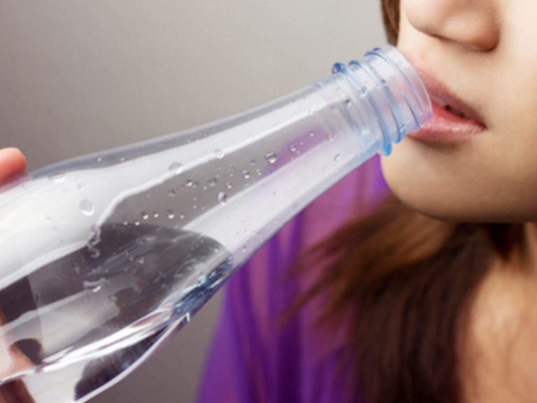 when should not drink water: भूलकर भी पानी ना पिएं अगर आपने खाई है इन 7 में से कोई भी चीज – dont drink water after eating these foods and fruits