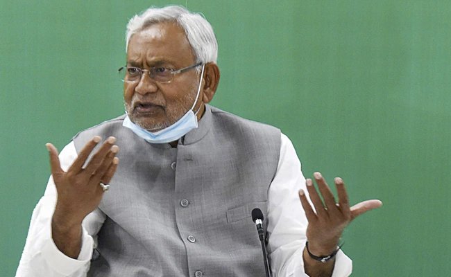 'आखिरी चुनाव' वाले बयान पर नीतीश कुमार ने दी सफाई, बोले- 'रिटायरमेंट की बात नहीं की थी'