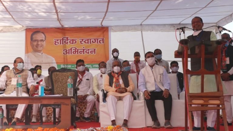 किसानों को सिंचाई के लिये मिलेगी दस घंटे निर्वाध बिजली: मुख्यमंत्री श्री चौहान
