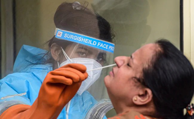 Coronavirus India Updates: कोरोना के मामले घटे, नए मरीजों की संख्या 40 हजार से नीचे पहुंची
