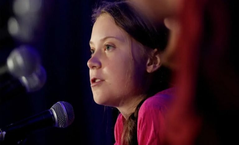 Greta Thunberg mocks Donald Trump, advised him to work on his anger management problem | ग्रेटा थनबर्ग ने डोनाल्ड ट्रंप पर कसा ऐसा तंज, लोग बोले – ये गलत बात है