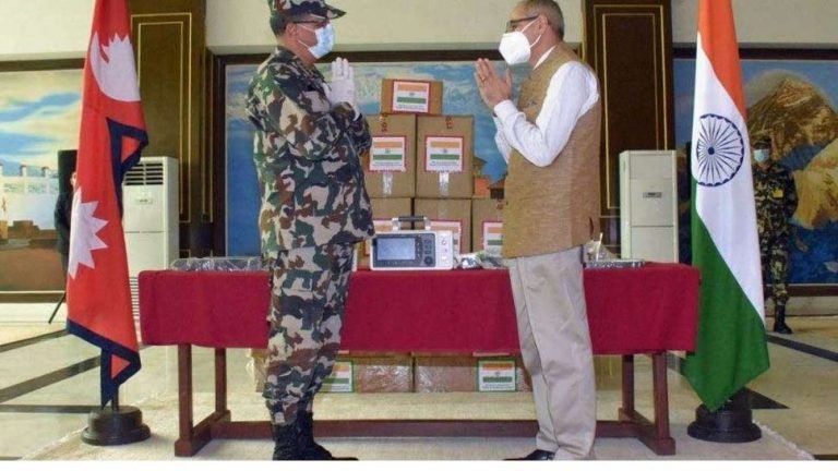 India handovers 28 more ventilator to Nepal during Corona crisis | मुश्किल में फंसे नेपाल के काम नहीं आया चीन, भारत ने इस बार मदद में भेजे 28 वेंटिलेटर