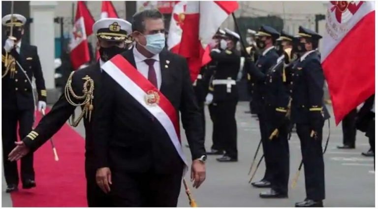 Peru Interim President Manuel Merino resigns । पेरू में उथल-पुथल के बीच अंतरिम राष्ट्रपति ने दिया इस्तीफा, ये है वजह