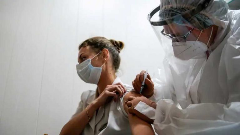 Covid-19 infected woman gives birth to baby with antibodies in Singapore | Covid-19 पॉजिटिव महिला ने दिया बच्चे को जन्म, जानें कैसी है नवजात की स्थिति
