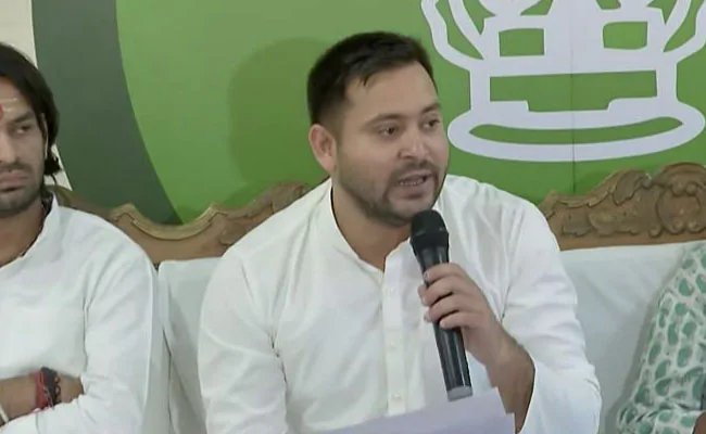 बिहार में मंत्री के इस्तीफे पर तेजस्वी यादव ने कहा, भ्रष्टाचार के मुद्दे लगातार उठाता रहूंगा