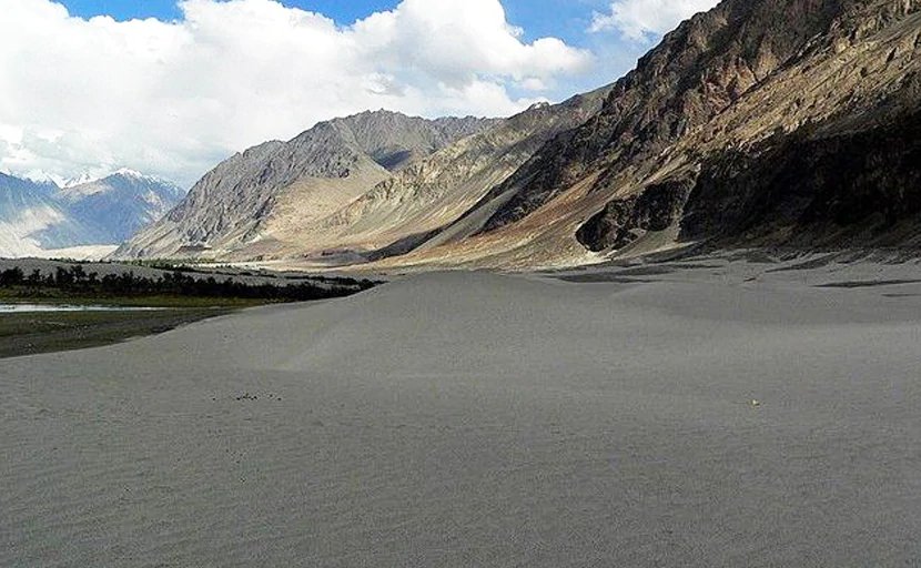 भारत-चीन के बीच तनाव और बढ़ा तो इसका दुरुपयोग कर सकती हैं अन्य सक्रिय ताकतें : रूस