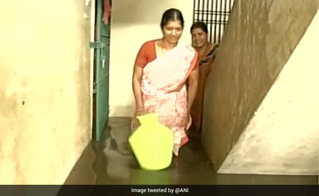 Cyclone Nivar- Chennai Neighbourhoods Relive A Nightmare, Chief Minister Palaniswami Intervenes – चक्रवाती तूफान निवार: चेन्नई से सटे इलाके के लिए फिर एक बुरा सपना, सीएम पलानीस्वामी ने दिया दखल
