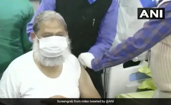 हरियाणा के मंत्री अनिल विज ने कोविड वैक्सीन की खुराक ली, कोवैक्सीन के ट्रायल में शामिल पहले वालंटियर बने