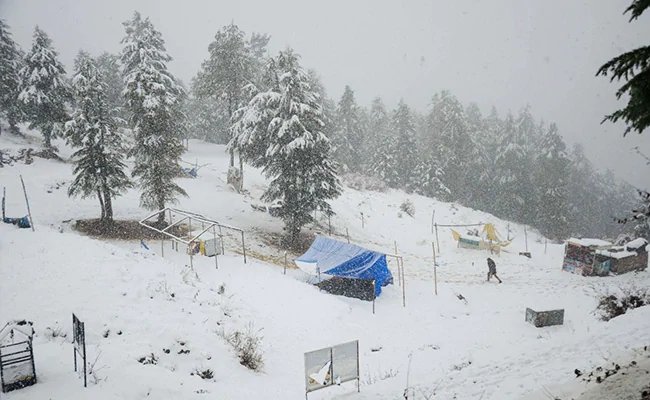 Weather: After snowfall in Kashmir, temperature rises in north India, fear of cyclone in south – कश्मीर में बर्फबारी के बाद उत्तर भारत में तापमान लुड़का, दक्षिण में चक्रवात की आशंका