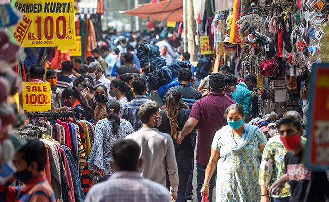 दिल्ली में लगातार चौथे दिन कोरोना संक्रमण के 5000 से ज्यादा नए मामले