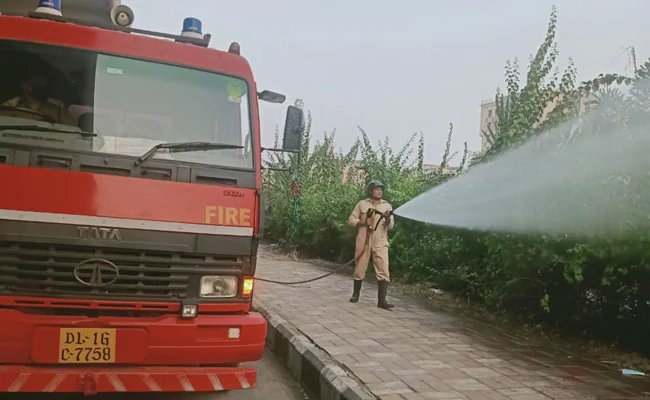 delhi air quality under very poor category wind and low temperature likely to deteriorate – Delhi Pollution : वायु गुणवत्ता अत्यंत खराब, धीमी हवा और कम तामपान के चलते बदतर हो सकते हैं हालात