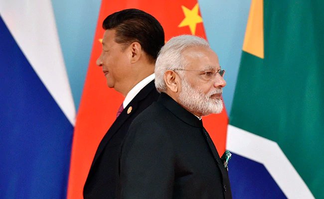 भारत को 'प्रतिद्वंद्वी' की तरह देखता है चीन, US और दूसरे देशों के साथ रिश्ते खराब कराना चाहता है : रिपोर्ट