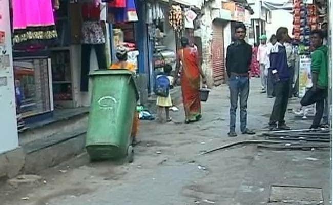 Mumbai: Lockdown affects financially weaker sections, life is not returning on track