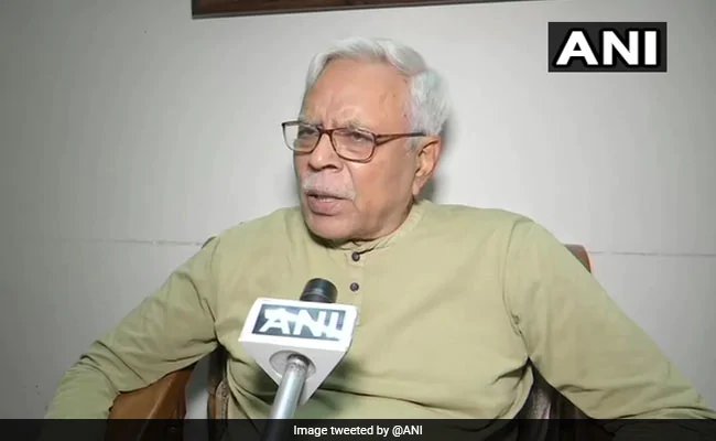 केंद्र ने रिहाना एवं थमबर्ग का मुकाबला करने के लिए तेंदुलकर को मैदान में उतारा : शिवानंद तिवारी