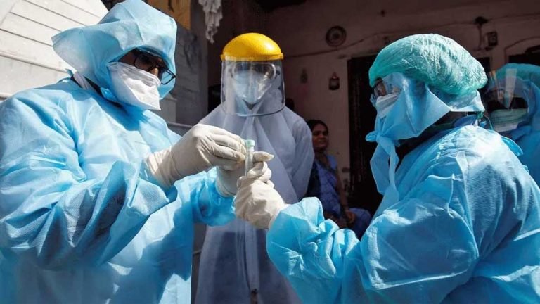 China confirms first case of New Corona Strain, new variant found in 23-year-old woman from Shanghai | New Corona Strain का पहला मामला China में आया सामने, Britain से लौटी लड़की हुई संक्रमित