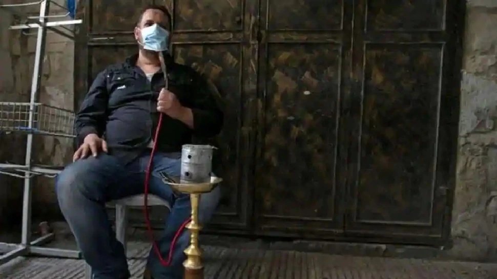 Shisha Bar owner fined more than 10 Lakh rupees for violating COVID-19 ban | लंदन में Covid-19 प्रोटोकॉल तोड़ा तो बार मालिक पर लगा इतना बड़ा जुर्माना, सुन कर रह जाएंगे दंग