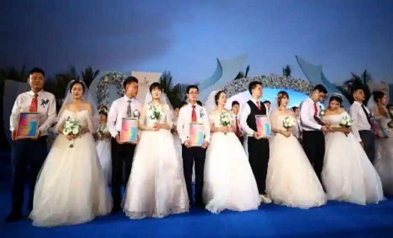 China bans weddings and funerals in rural areas to control coronavirus| Corona के लगातार बढ़ते मामलों से China के उड़े होश, शादियों पर लगाया प्रतिबंध, चार शहरों में Lockdown