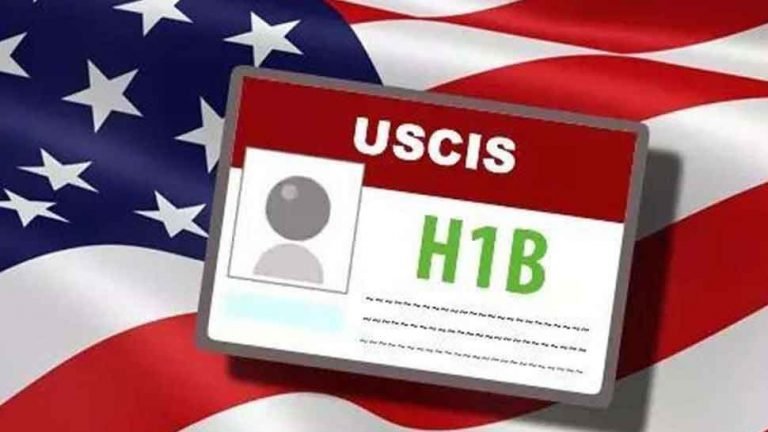 Trump administration announces final rules for increasing salary for H-1B workers | H-1B वीजा धारकों के लिए आई बड़ी खुशखबरी, अब अमेरिकियों के बराबर मिलेगी सैलरी