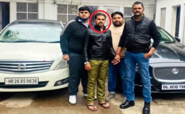 चोरी के पैसों से लगाता था हेल्थ कैंप, लड़ने वाला था चुनाव, अब चढ़ा पुलिस के हत्थे