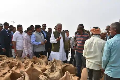 छत्तीसगढ़ में समर्थन मूल्य पर धान खरीदी का 20 साल का रिकॉर्ड टूट गया है.
