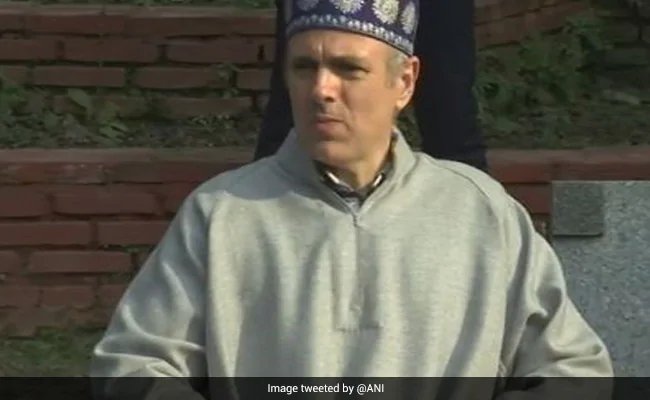कोरोना के टीके का किसी सियासी दल से नहीं बल्कि मानवता से रिश्ता: उमर अब्दुल्ला