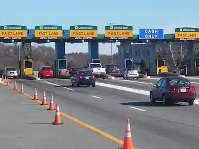 रायपुर से तीन जगह जाने के लिए ज्यादा टोल टैक्स देना होगा.  (फाइल फोटो) 