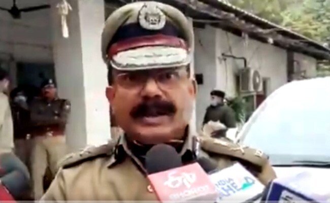 बिहार में अपराधों की कमी का दावा करते हुए DGP ने पुलिस प्रशासन को ही कठघरे में खड़ा कर दिया