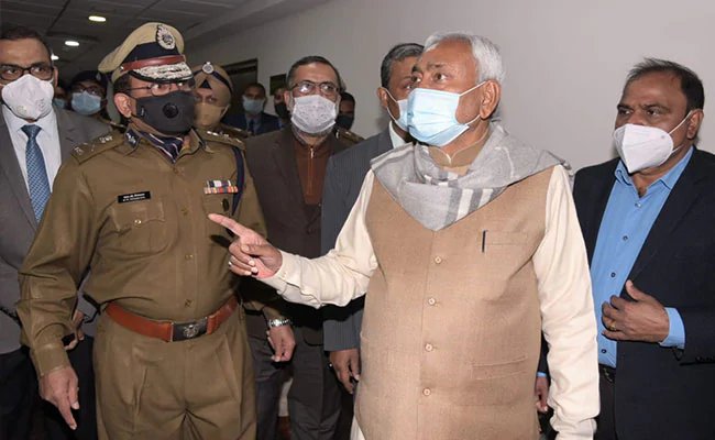 'भाजपा ने हमारी पीठ में छूरा घोंपा', नीतीश के सामने ही बरस पड़े JDU के हारे प्रत्याशी