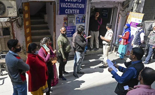 Coronavirus India Updates : कोरोना वायरस संक्रमण के 16,752 नए मामले आए सामने