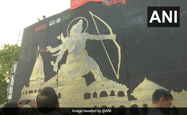 लॉकडाउन में टीवी सीरियल देखकर 10 साल के लड़के ने लिख डाली बच्चों के लिए रामायण