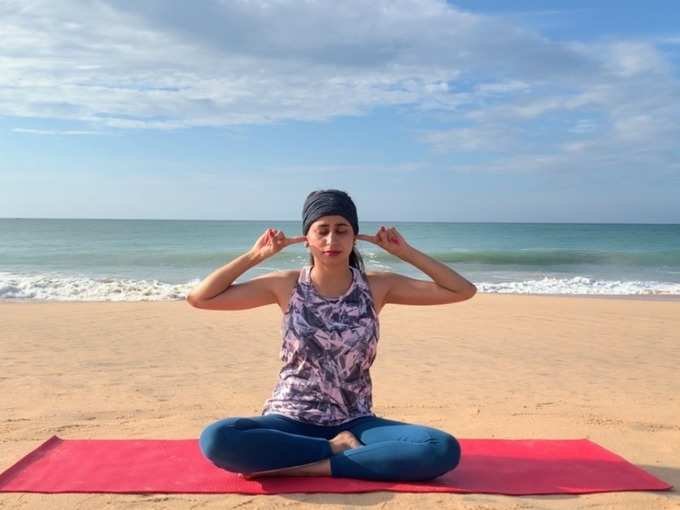 -how-to-do-bhramari-pranayama