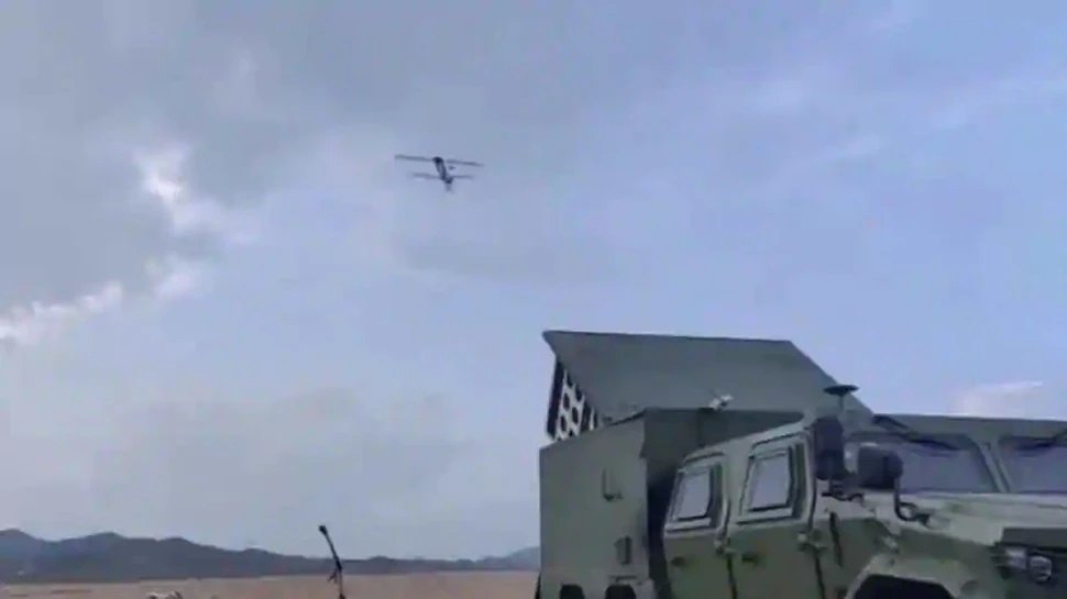 Amid Disengagement, China may deploy drones on border with India | Border पर पहले से ज्यादा बड़े और आधुनिक Drone तैनात कर सकता है China, मकसद है India पर नजर रखना