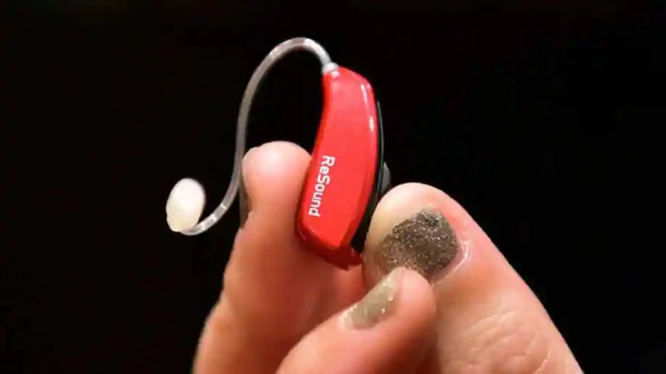 WHO says 1 in 4 people will have hearing problems by 2050 | WHO की चेतावनी: 2050 तक दुनिया की एक चौथाई आबादी हो सकती है Hearing Loss का शिकार