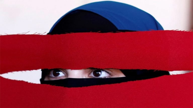 Switzerland to vote on banning face veils in referendum| अब Switzerland में बुर्का Ban करने की तैयारी, जल्द कराया जाएगा जनमत संग्रह, Muslims में बेचैनी