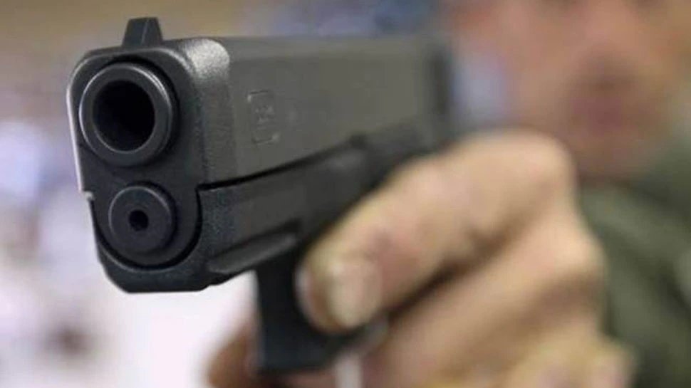Shootout during a party in Chicago, 2 dead, 10 others injured | Chicago में चल रही थी पार्टी, अचानक हुए Shootout में 2 लोगों की मौत, 10 घायल