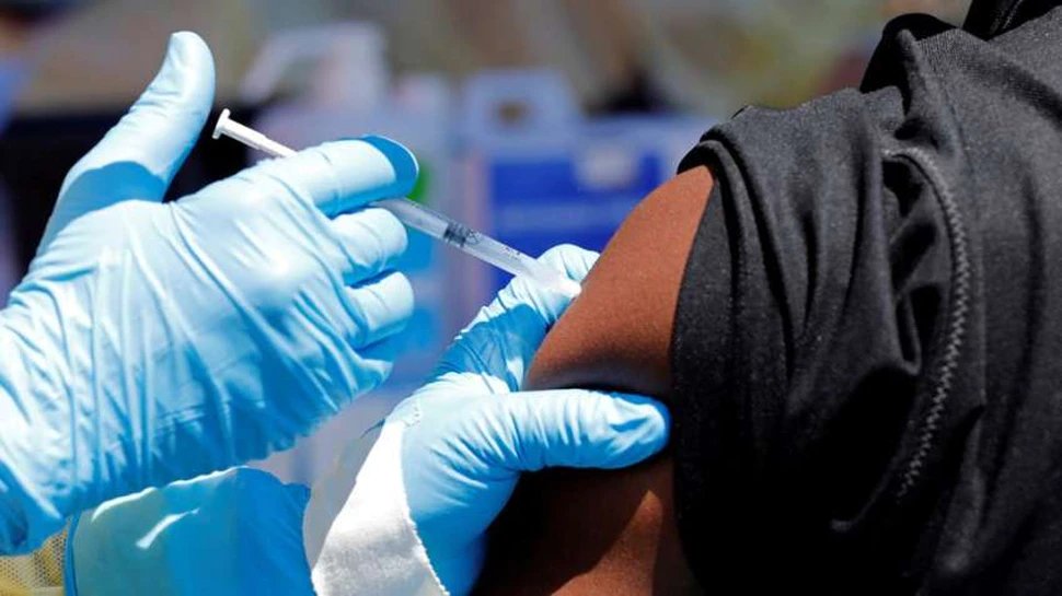 After Ireland, now Germany, France, Italy and Spain suspend use of AstraZeneca vaccine over blood clot concerns| वैक्सीन से Blood Clot की शिकायतों के बीच, कई और देशों ने लगाई AstraZeneca के इस्तेमाल पर अस्थायी रोक