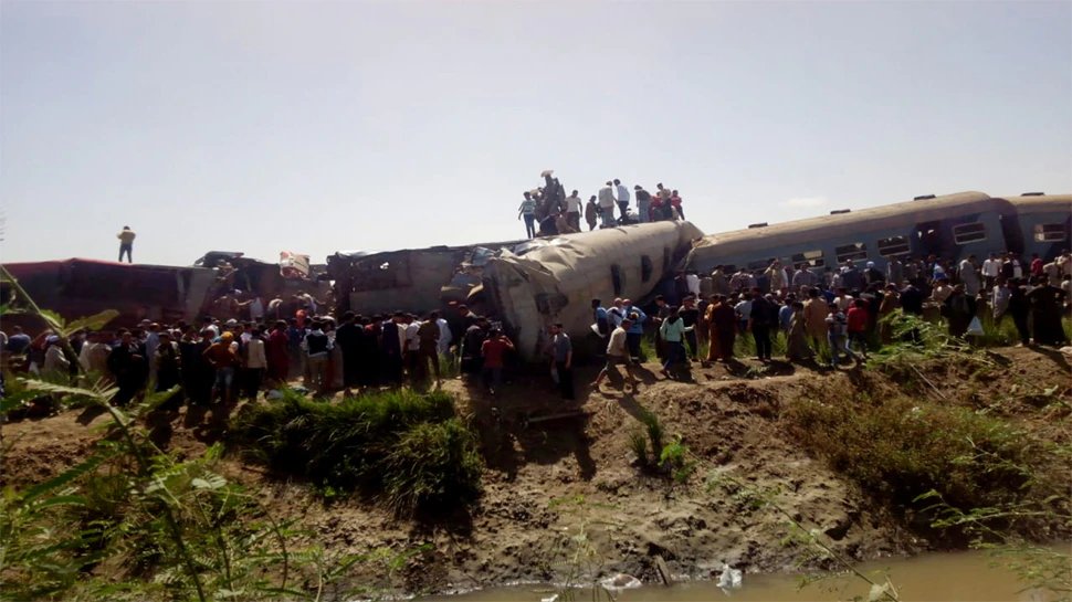Big accident in Egypt: Train collide in southern Egypt kills 32, injures 66 | Egypt Train Accident: मिस्र में भयानक हादसा, दोनों ट्रेनों के टकराने से 32 लोगों की मौत, दर्जनों घायल