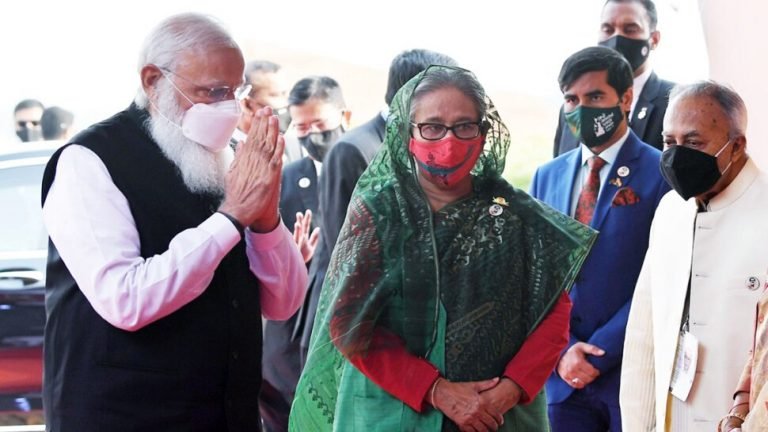 PM Modi will kickstart the second day of his Bangladesh visit by offering prayers at Jeshoreshwar temple | Bangladesh यात्रा का दूसरा दिन: Kali Temple पहुंचे PM मोदी, कई समझौतों पर हस्ताक्षर की उम्मीद