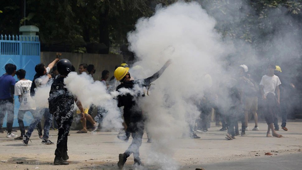 Most bloodshed day after coup in Myanmar Protest, 96 protesters killed |Myanmar: तख्तापलट के बाद आर्मी हुई खूंखार, एक दिन में 96 लोगों को उतारा मौत के घाट